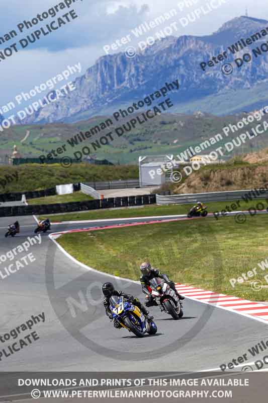 cadwell no limits trackday;cadwell park;cadwell park photographs;cadwell trackday photographs;enduro digital images;event digital images;eventdigitalimages;navarra;no limits trackdays;peter wileman photography;racing digital images;trackday digital images;trackday photos